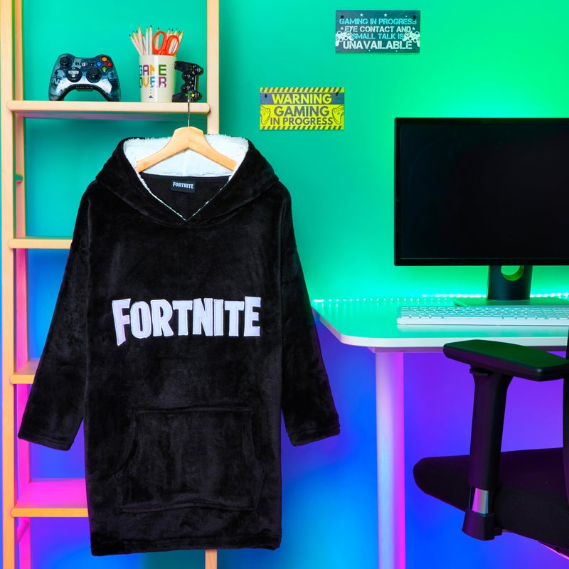 FORTNITE بطانية هودي فورتنايت هدايا للأولاد والمراهقين، سترة فليس كبيرة مع غطاء رأس مبطن بشيربا، بطانية قابلة للارتداء للاعبين (طباعة سوداء للأطفال) - Image 2